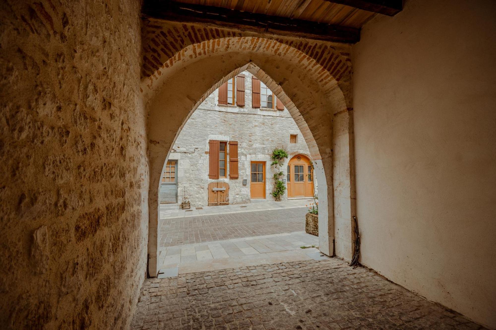 La Chambre Bleue Lauzerte Exterior foto